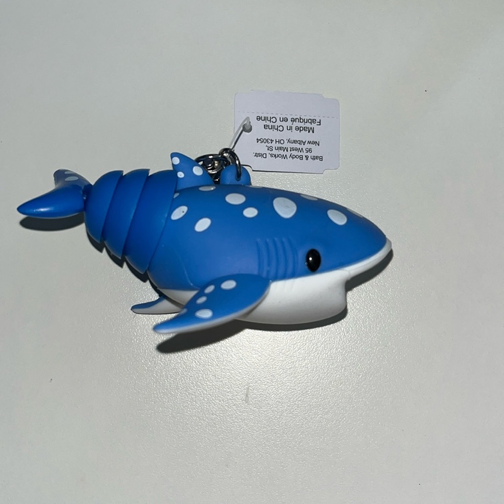 Bath and body Works Whale Shark Pocket Back